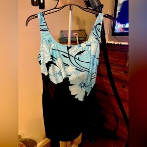 Women’s XL swimsuit